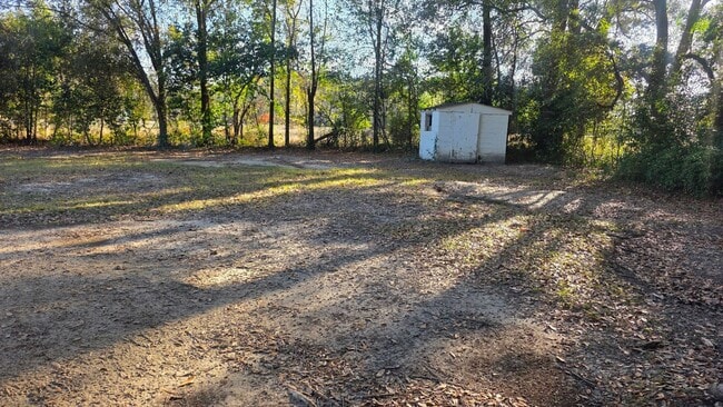 Building Photo - BEAUTIFUL 3 BEDROOM 1 BATH HOME