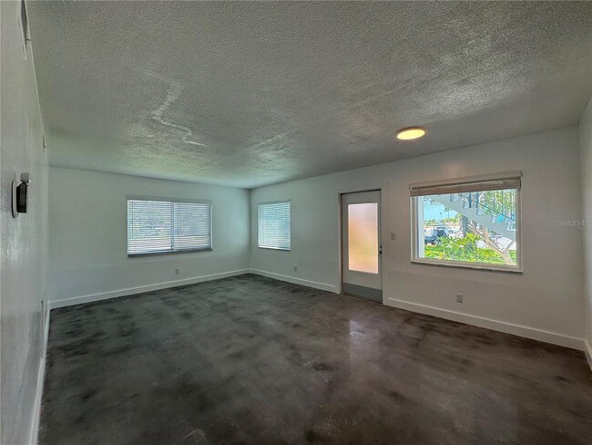 Building Photo - 11225 1st St E