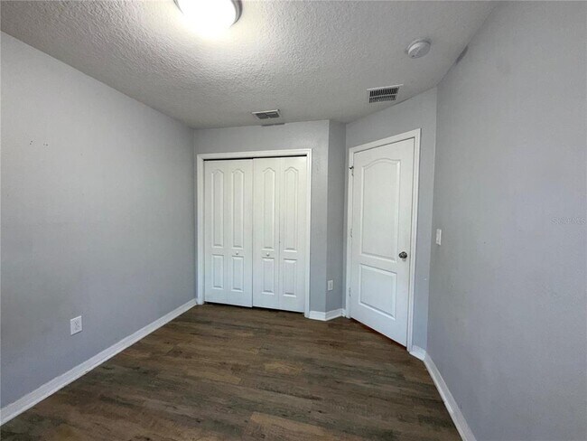 Building Photo - 1031 Flowing Tide Dr