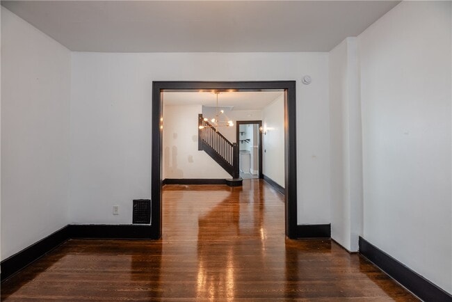 Building Photo - 57 Anthony St