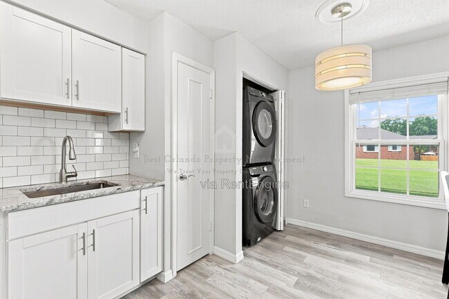 Building Photo - 525 Georgetown Dr
