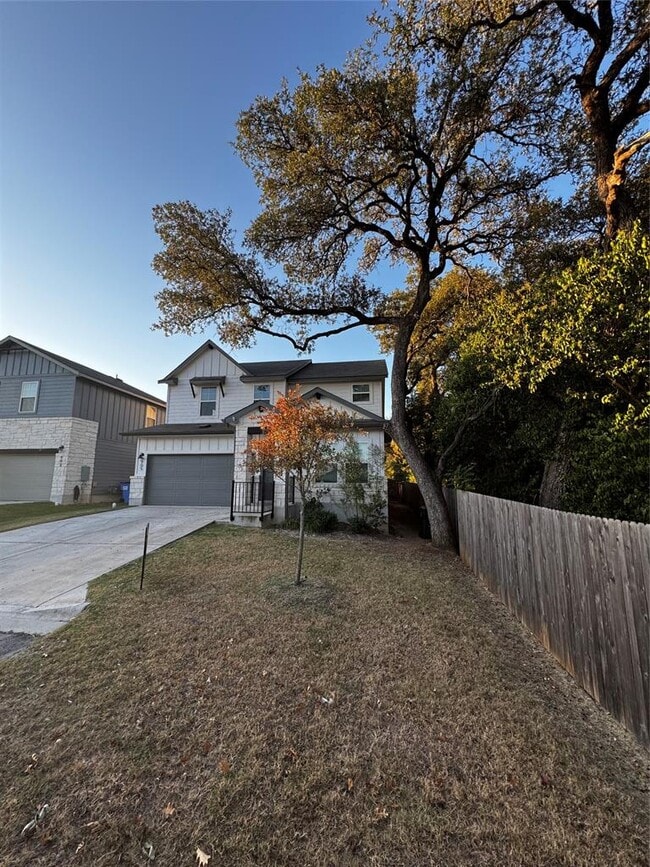 Building Photo - 905 Copper Frond Way