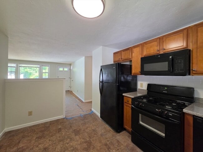 Building Photo - 38 Cobb Dr