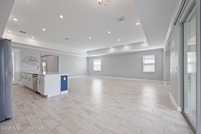 Building Photo - 3520 Rixford Way