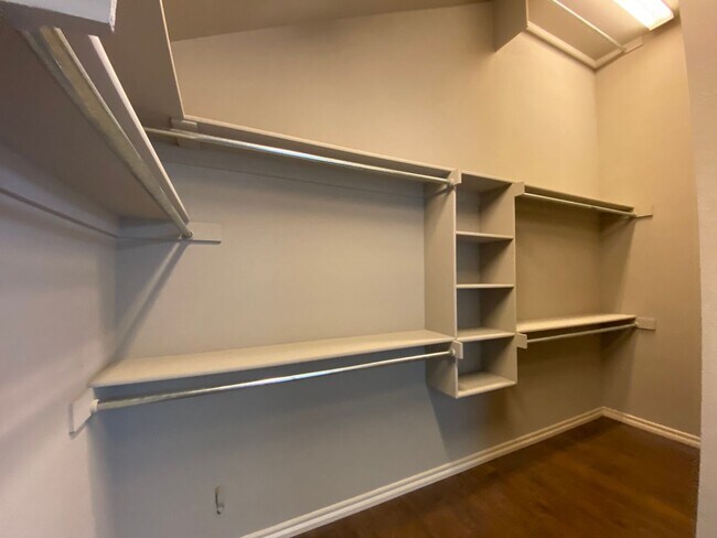 Building Photo - 3 bedroom, 2 bath in Coweta Schools!