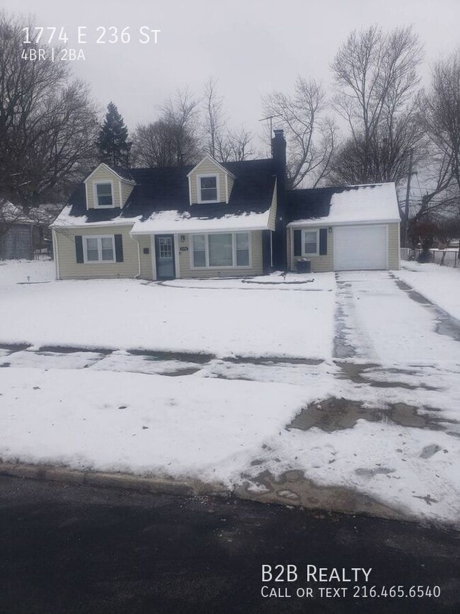 Building Photo - 1774 E 236th St