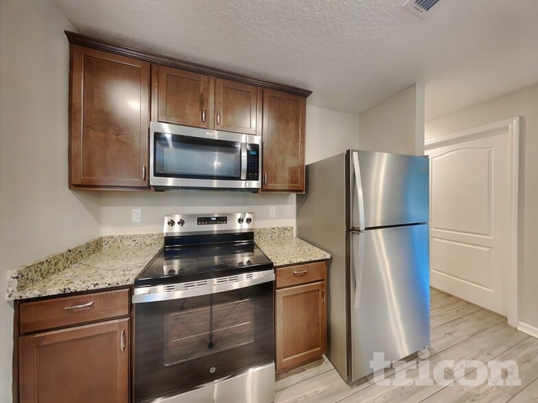 Building Photo - 44 Pritchard Dr