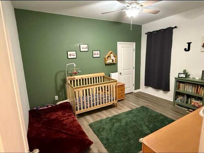 Building Photo - 4755 Reisswood Lp