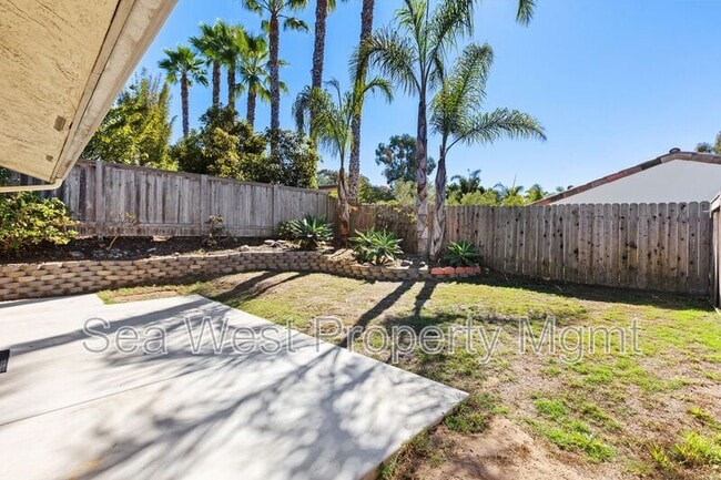 Building Photo - 889 Bracero Rd