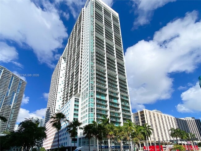 Building Photo - 500 Brickell Ave