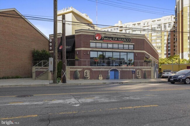 Building Photo - 5000 Battery Ln