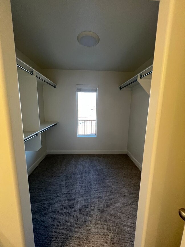 Building Photo - Beautiful 3 bedroom townhome in Ivins!!
