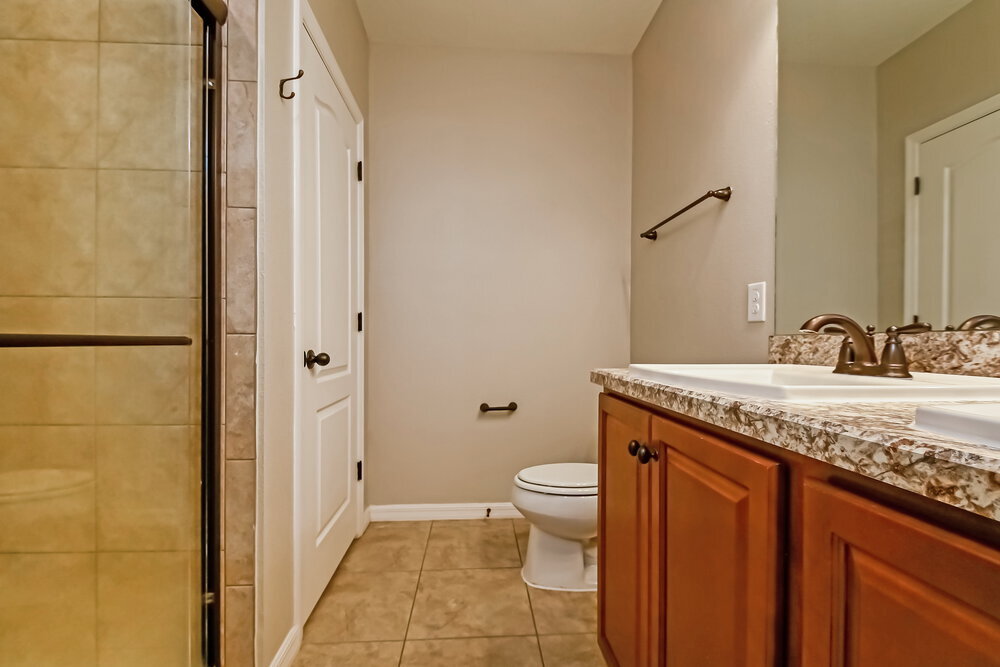 Building Photo - 10641 Laguna Plains Dr