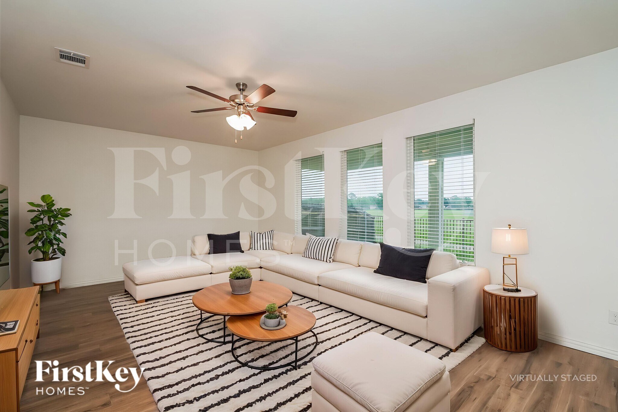 Building Photo - 7340 Parkside Pl Dr