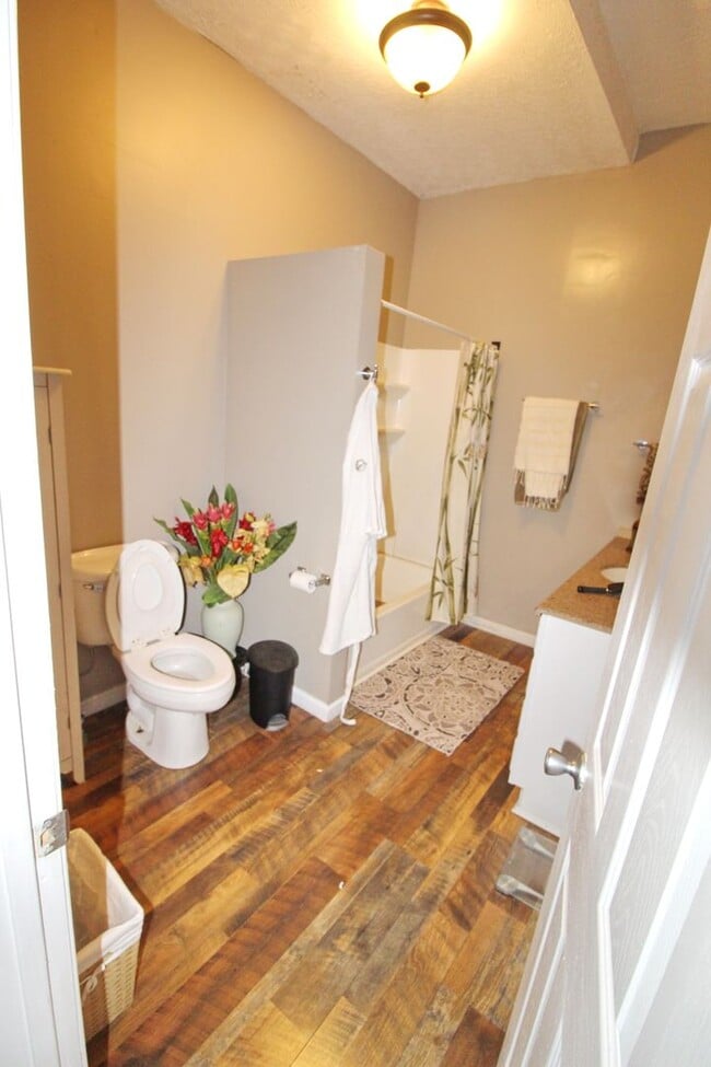 Building Photo - Remodeled Furnished 2 bed / 2 Bath Ohana in Waiehu - Includes Most Utilities