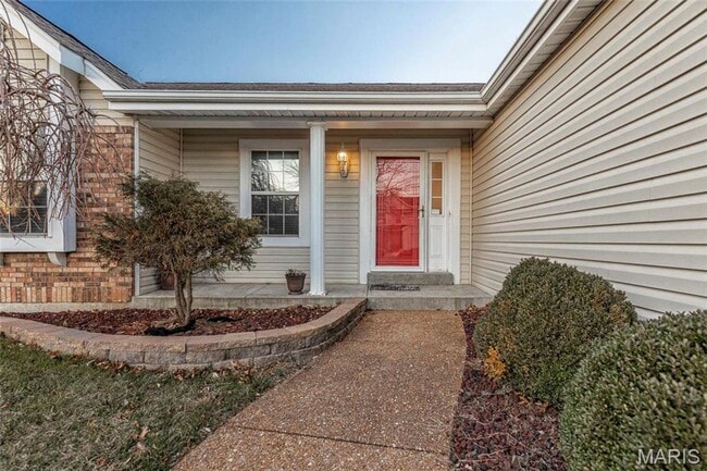 Building Photo - Stunning 3 Bed 3 Bath Ranch In Chesterfiel...