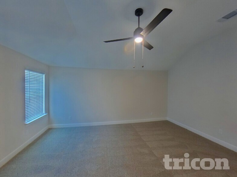 Building Photo - 1106 Bullock Dr
