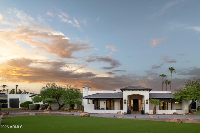 Building Photo - 6718 E San Juan Ave