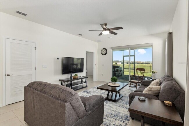 Building Photo - 3 Bedrooms | 2 Bathrooms | 2-Car Garage | Fully Fenced Yard