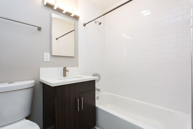 Building Photo - 1 bed 1 bath in El Cajon