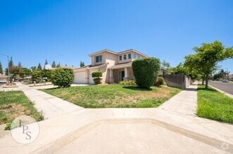 Building Photo - Fresno CUSD Home, 4BR/3BA, Newly Remodeled...