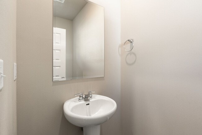 Building Photo - Beautiful 5Bd home in  Marysville