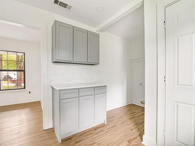Building Photo - 616 Leyenda Dr