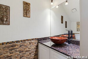 Building Photo - 21810 Goldcrest Run