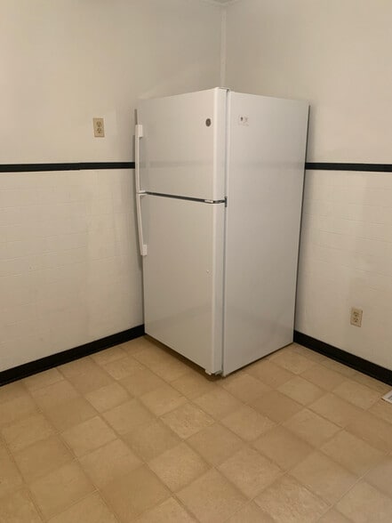 Building Photo - 1136 28th St