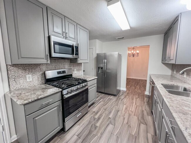 Building Photo - 319 Grand Isle Ln