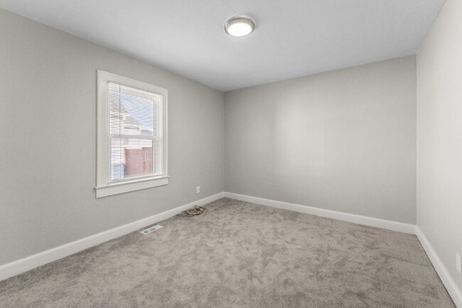 Building Photo - 254 Pocahontas Pl