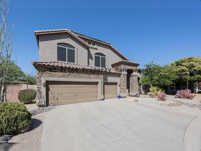 Primary Photo - 3430 N Mountain Ridge