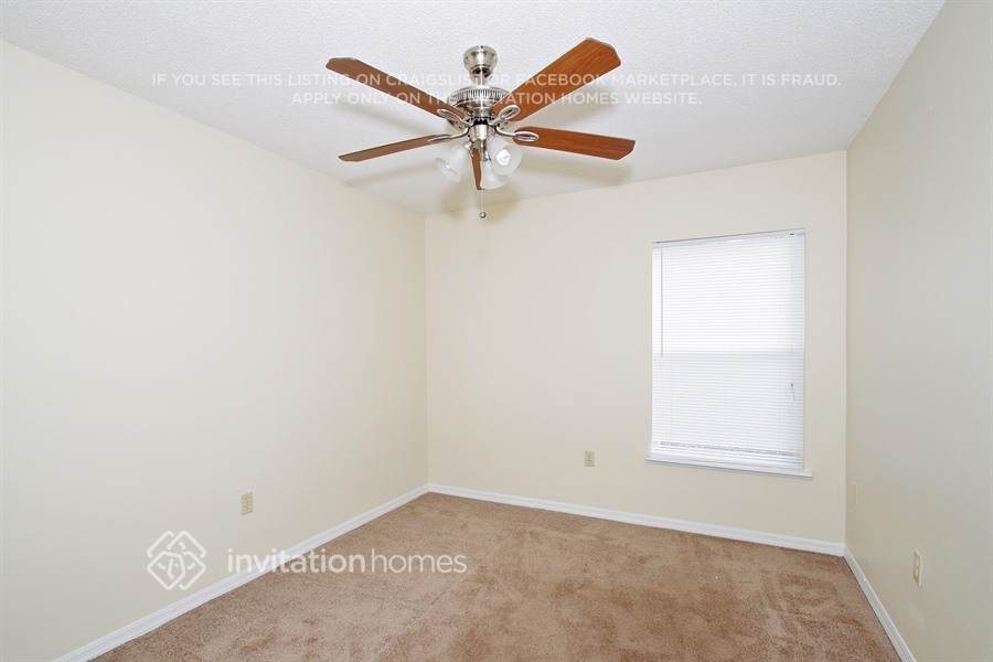 Building Photo - 3214 Glenmeadow Terrace
