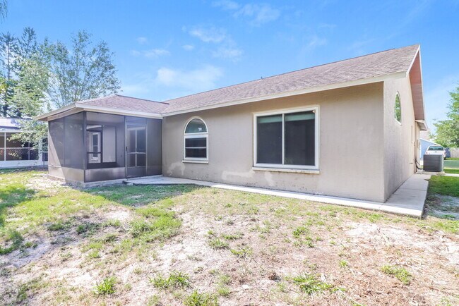 Building Photo - 8309 Royal Hart Dr