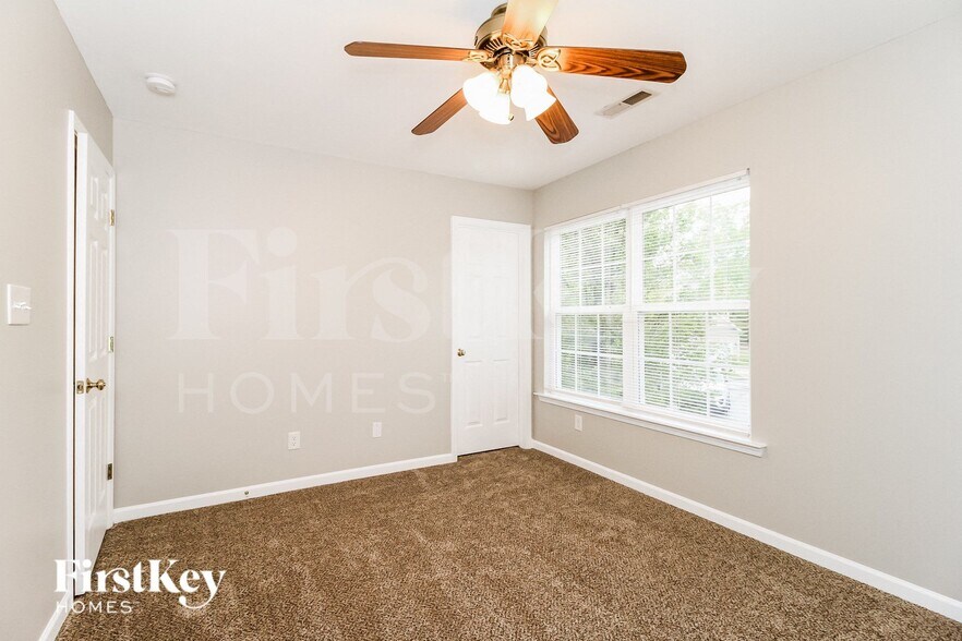 Building Photo - 2642 Hidden Pond Cove