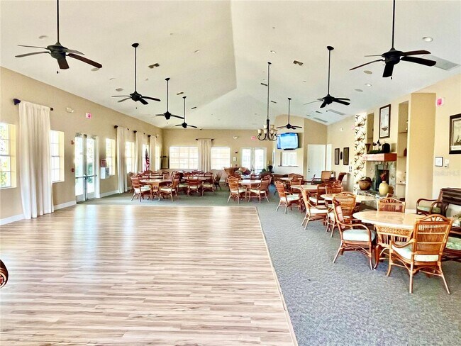 Building Photo - AVAILABLE 2026 SEASON! HERITAGE LAKES COND...