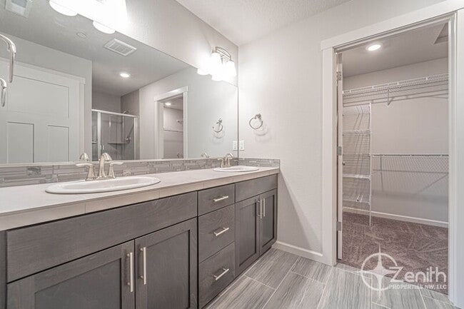 Building Photo - 2403 Trail View Ct