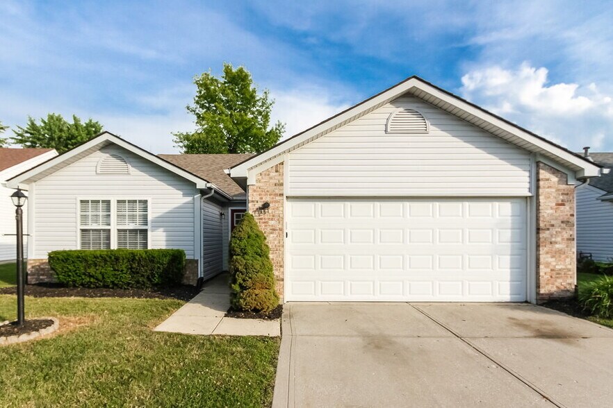 Primary Photo - 1555 Sanner Dr