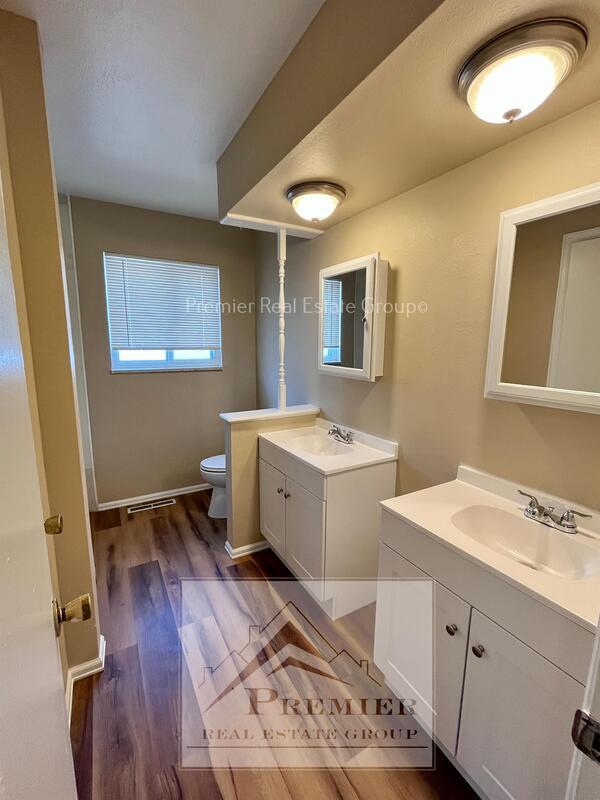 Building Photo - 1437 Auburn Dr