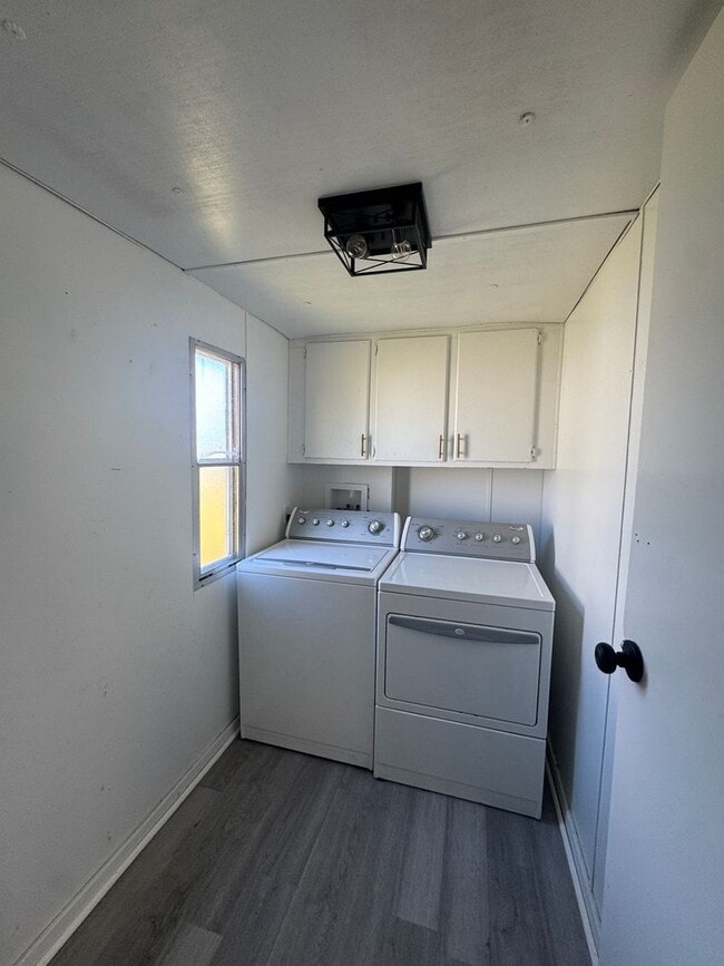 Building Photo - Rental Property