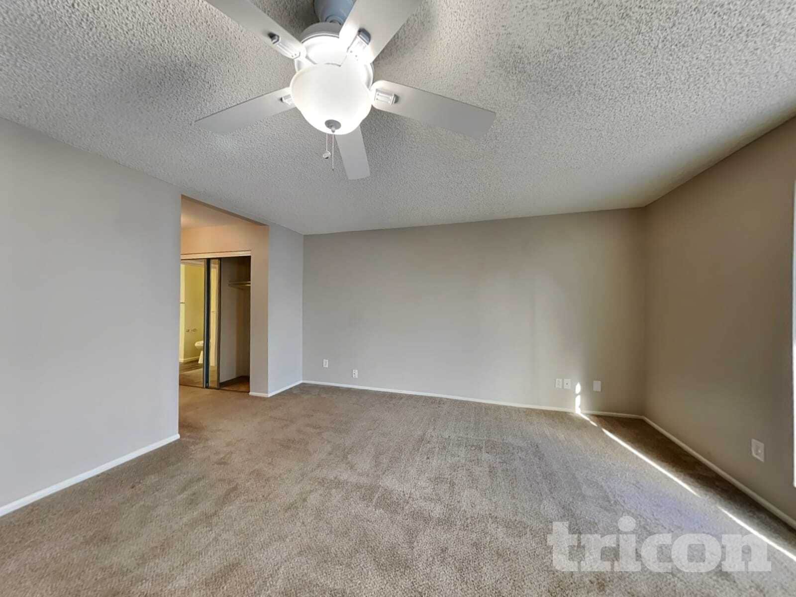 Building Photo - 4633 W Bluefield Ave