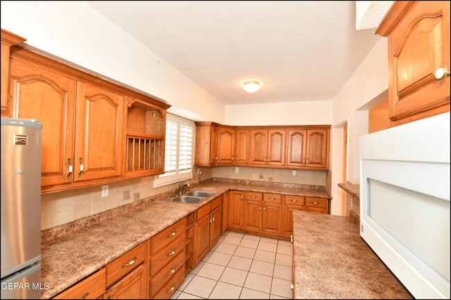 Building Photo - 4526 Bliss Ave