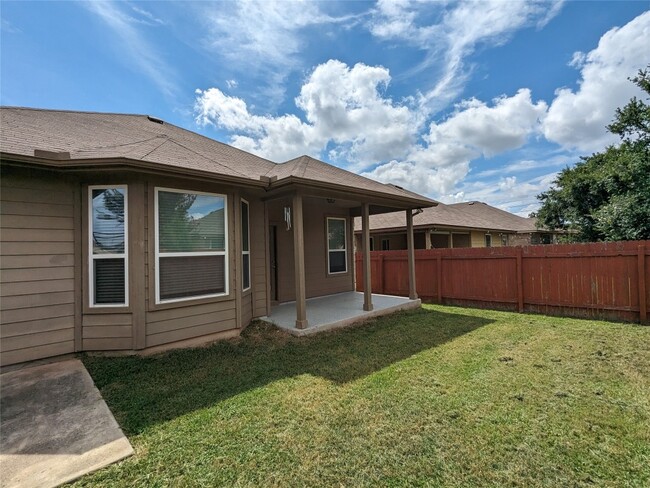 Building Photo - 11608 Yeadon Way