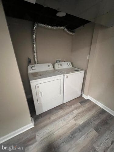 Building Photo - 3 Bedroom - Voucher Accepted