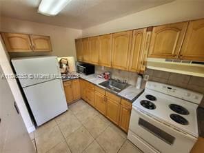 Building Photo - 20833 NW 25th Ave