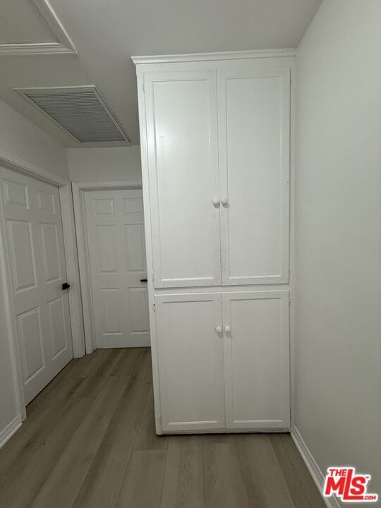 Building Photo - 10745 Saticoy St