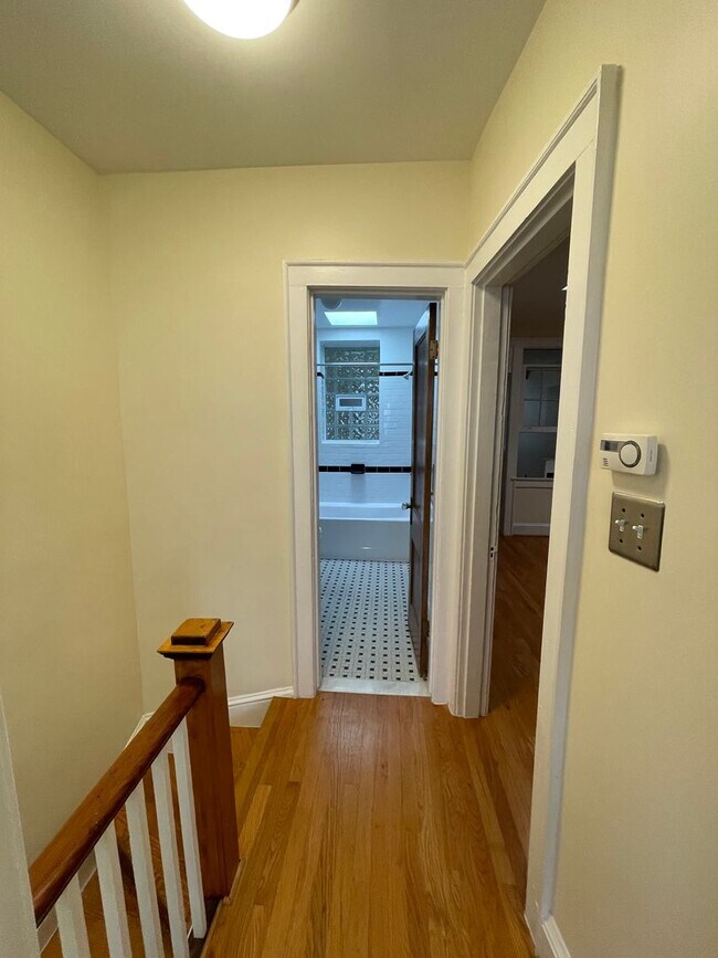 Building Photo - Charming 1928 Row Home for Rent with Modern Amenities — 3 Bedroom 2 Full Bath w/ 2 Half Baths, 2 ...