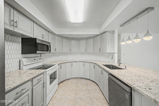 Building Photo - 3734 E Montecito Ave