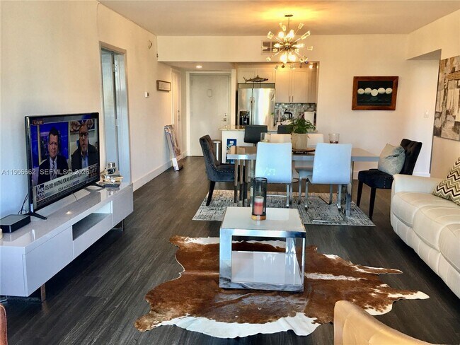 Building Photo - 11111 Biscayne Blvd