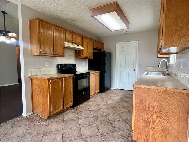Building Photo - 4338 Chaparral Ln